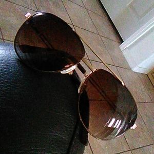 Vince Camuto aviators
